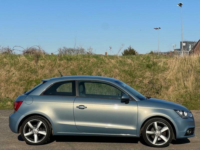 
								Audi A1 1.4 TFSI Sport Euro 5 (s/s) 3dr – 2011 full									