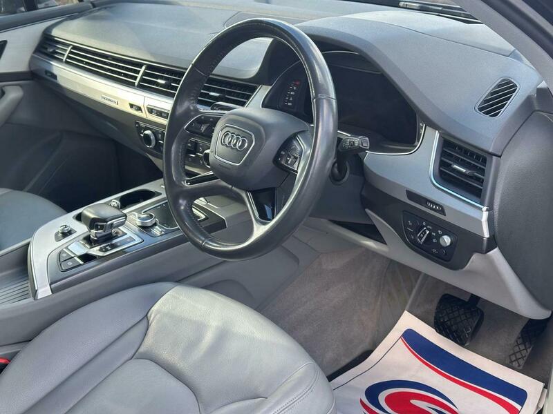 
								Audi Q7 3.0 TDI V6 SE Tiptronic quattro Euro 6 (s/s) 5dr – 2015 full									