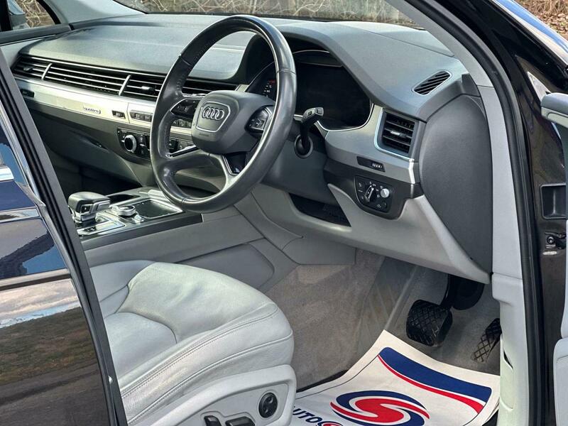 
								Audi Q7 3.0 TDI V6 SE Tiptronic quattro Euro 6 (s/s) 5dr – 2015 full									