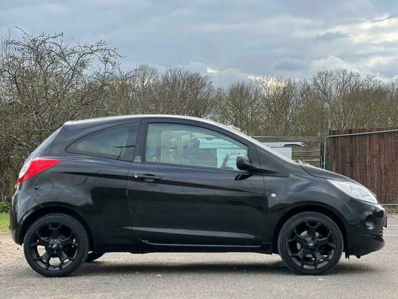 
								Ford Ka 1.2 Zetec Black Edition Euro 6 (s/s) 3dr – 2016 full									