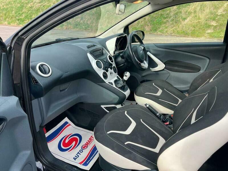 
								Ford Ka 1.2 Zetec Black Edition Euro 6 (s/s) 3dr – 2016 full									
