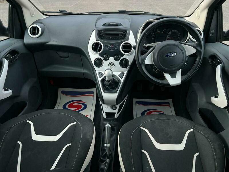 
								Ford Ka 1.2 Zetec Black Edition Euro 6 (s/s) 3dr – 2016 full									