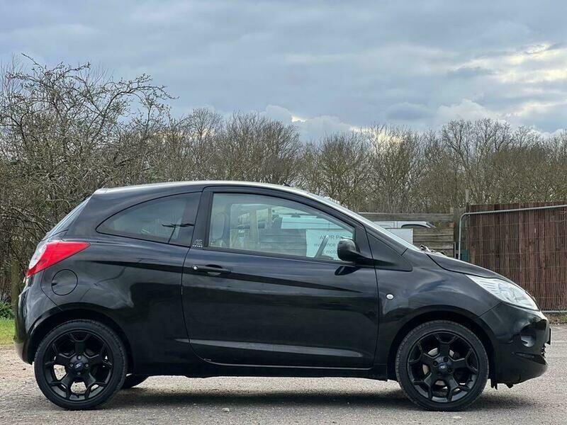 
								Ford Ka 1.2 Zetec Black Edition Euro 6 (s/s) 3dr – 2016 full									